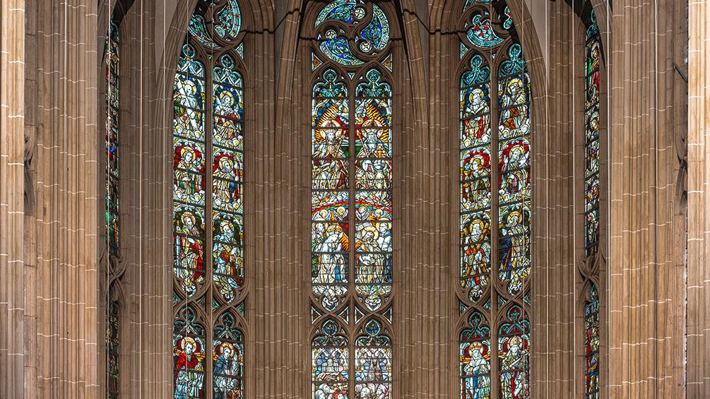 St. Andreas_Chor nach Osten Heiligengenfenster_SQB_L1011154