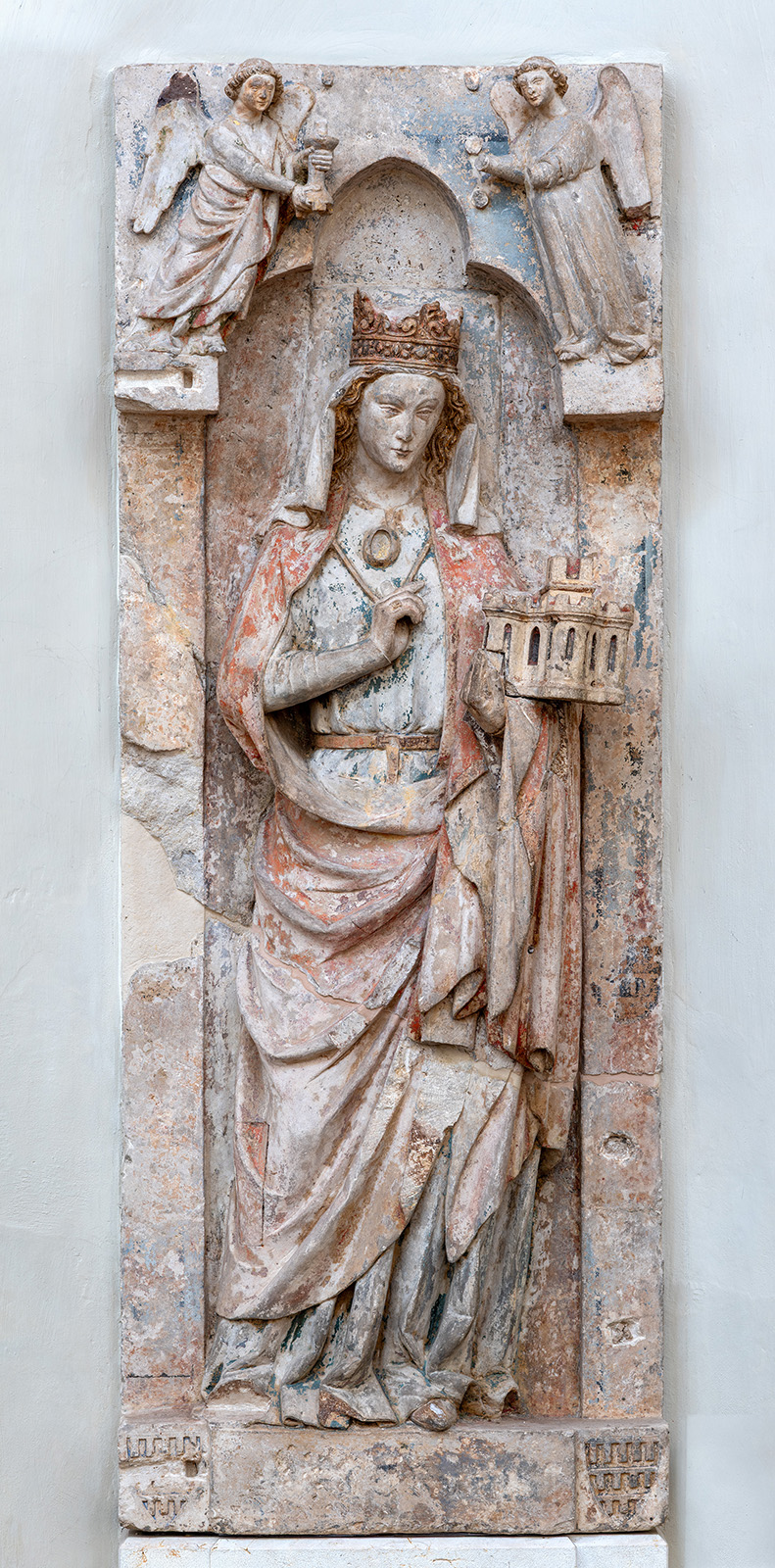 St. Maria im Kapitol, gotische Plektrudis-Grabplatte