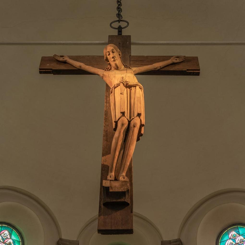 St.-Georg-Chor_Kruzifix2