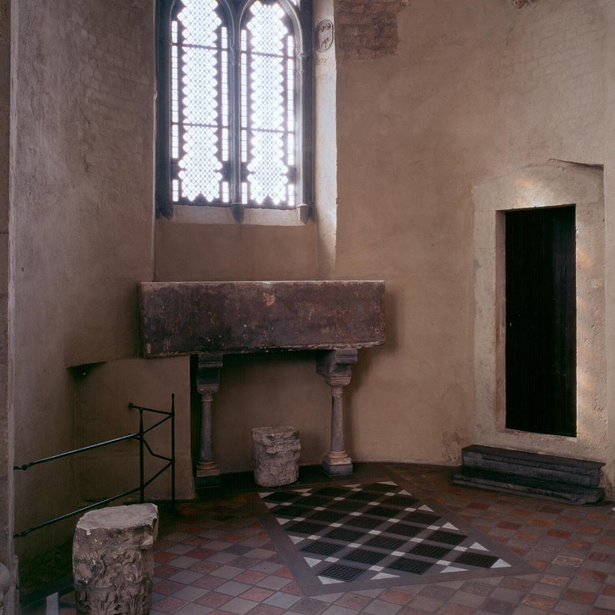 St.Gereon Dekagon erste Nische von Westen auf der Südseite