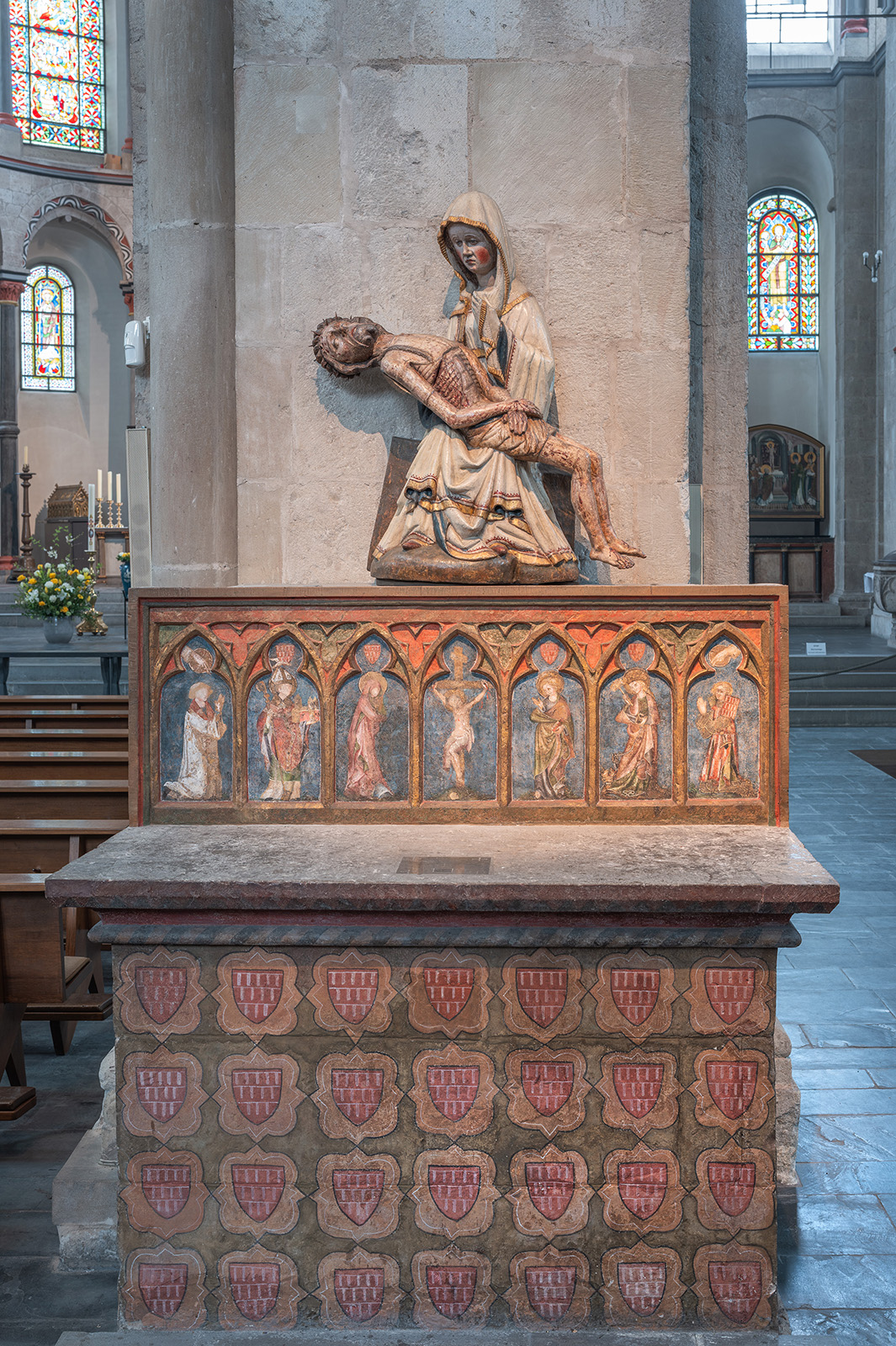 St. Kunibert, ehem. Margarethenaltar und Pietà