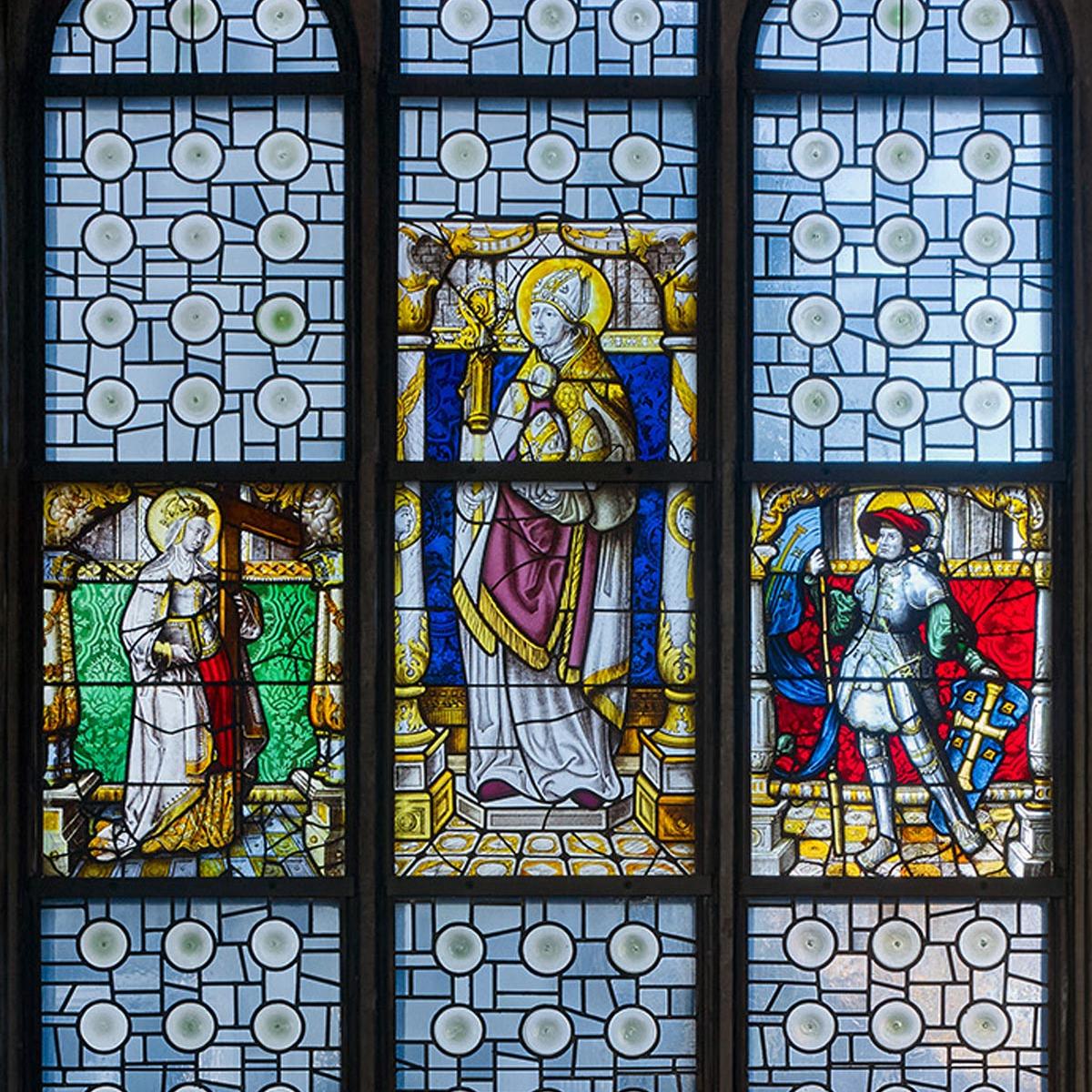 Kreuzigung Christi und Drei Heilige: Helena, Maternus und Albinus, Glasmalerei, 1520–1530