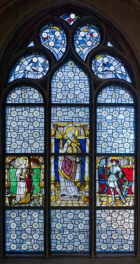 Kreuzigung Christi und Drei Heilige: Helena, Maternus und Albinus, Glasmalerei, 1520–1530