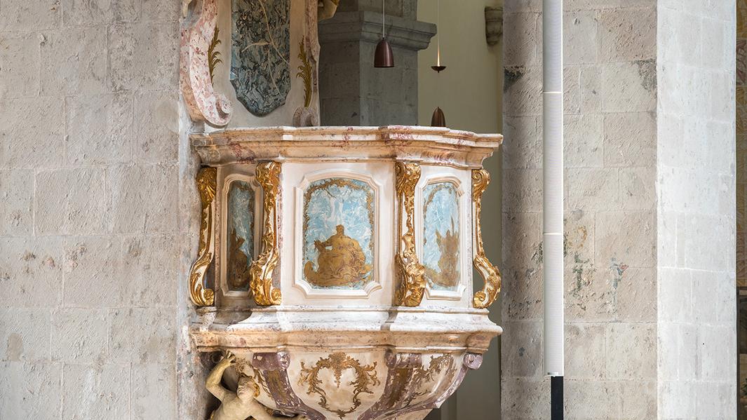 St. Pantaleon_Langhaus_Kanzel_SQB_L1190430
