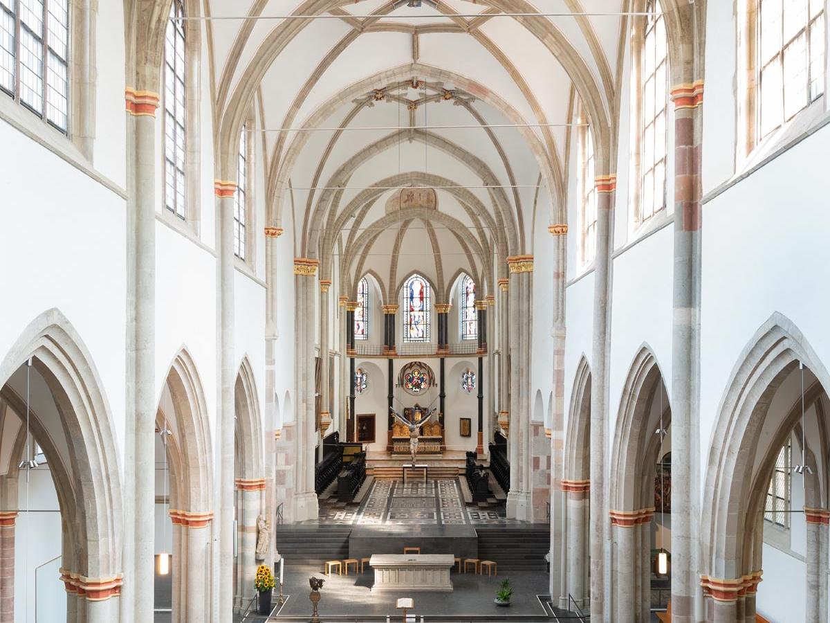 St. Severin - Mittelschiff nach Westen