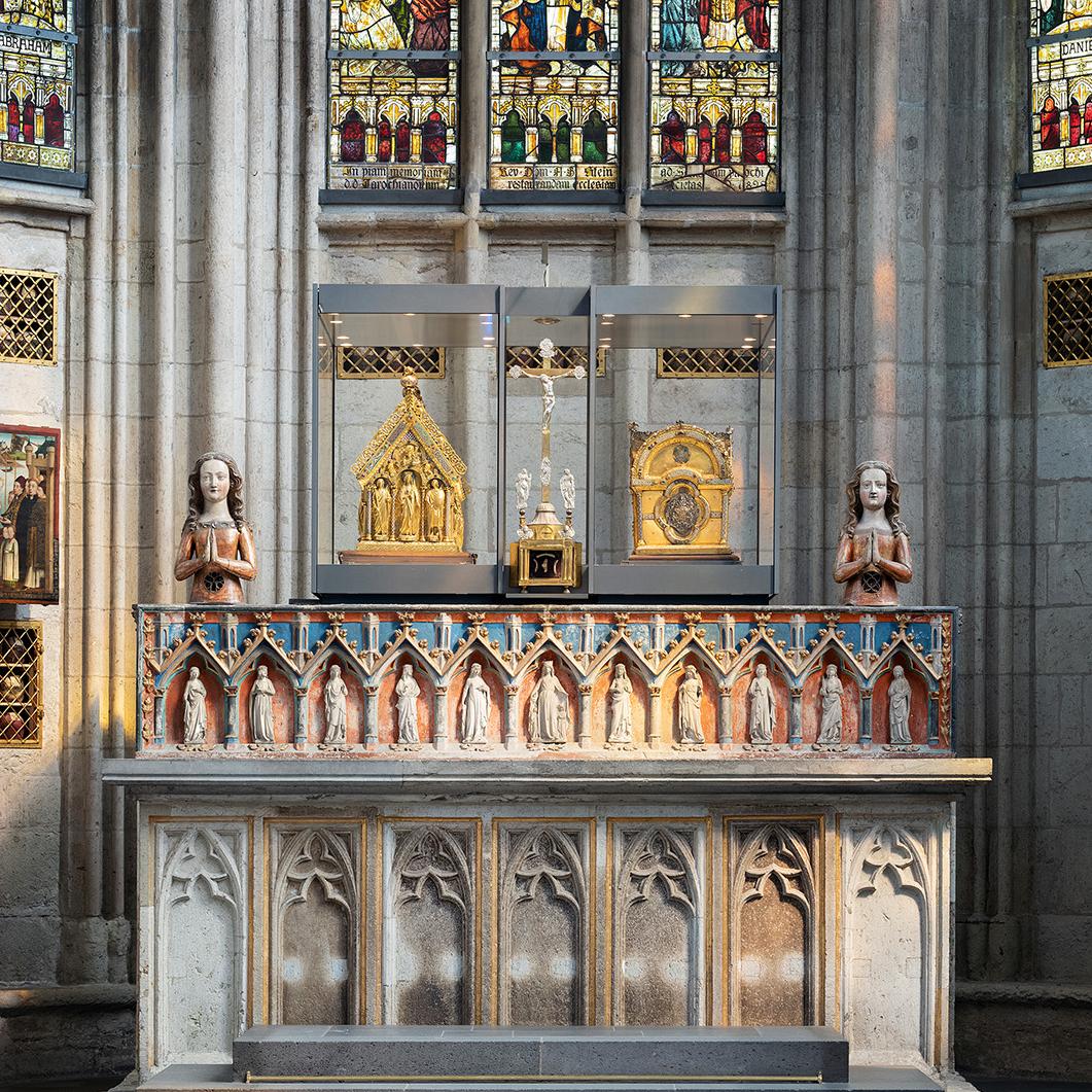 St. Ursula_Chor_Reliqiuenschreine_SQB L1130876